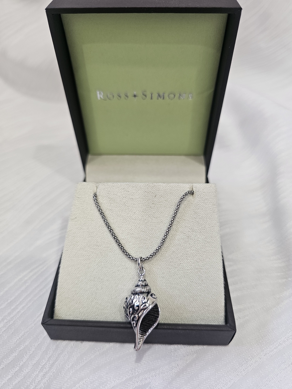 Sterling Silver Shell Pendant Necklace - Sterling - Picture 2 of 11